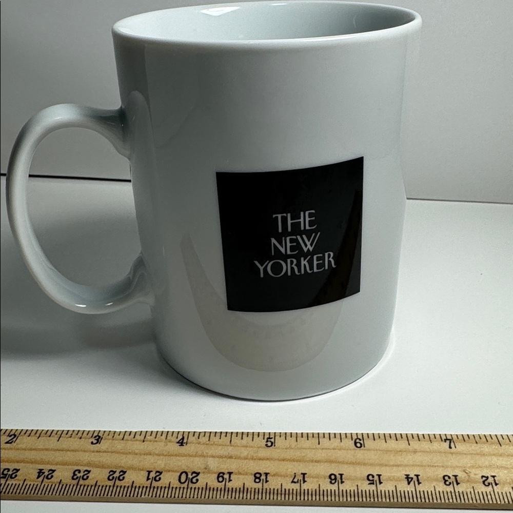 Conde Nast coffee Mug New Yorker Alas, poor Yorick" scene Shakespeare's Hamlet - Picture 4 of 7
